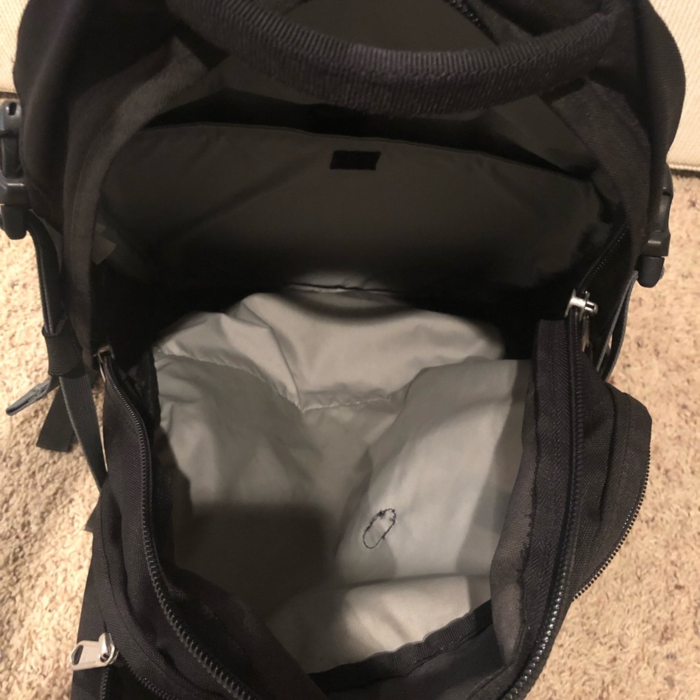 Columbia Backpack - Picture 2 of 4